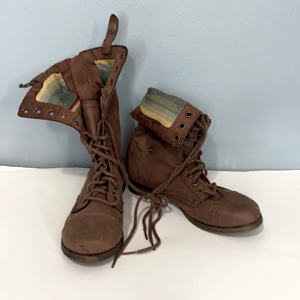 Brown Women’s Boots